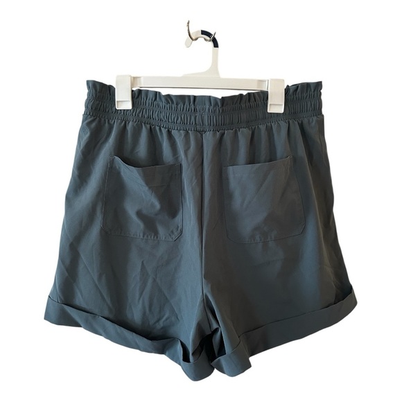 Danskin Shorts - Picture 2 of 2